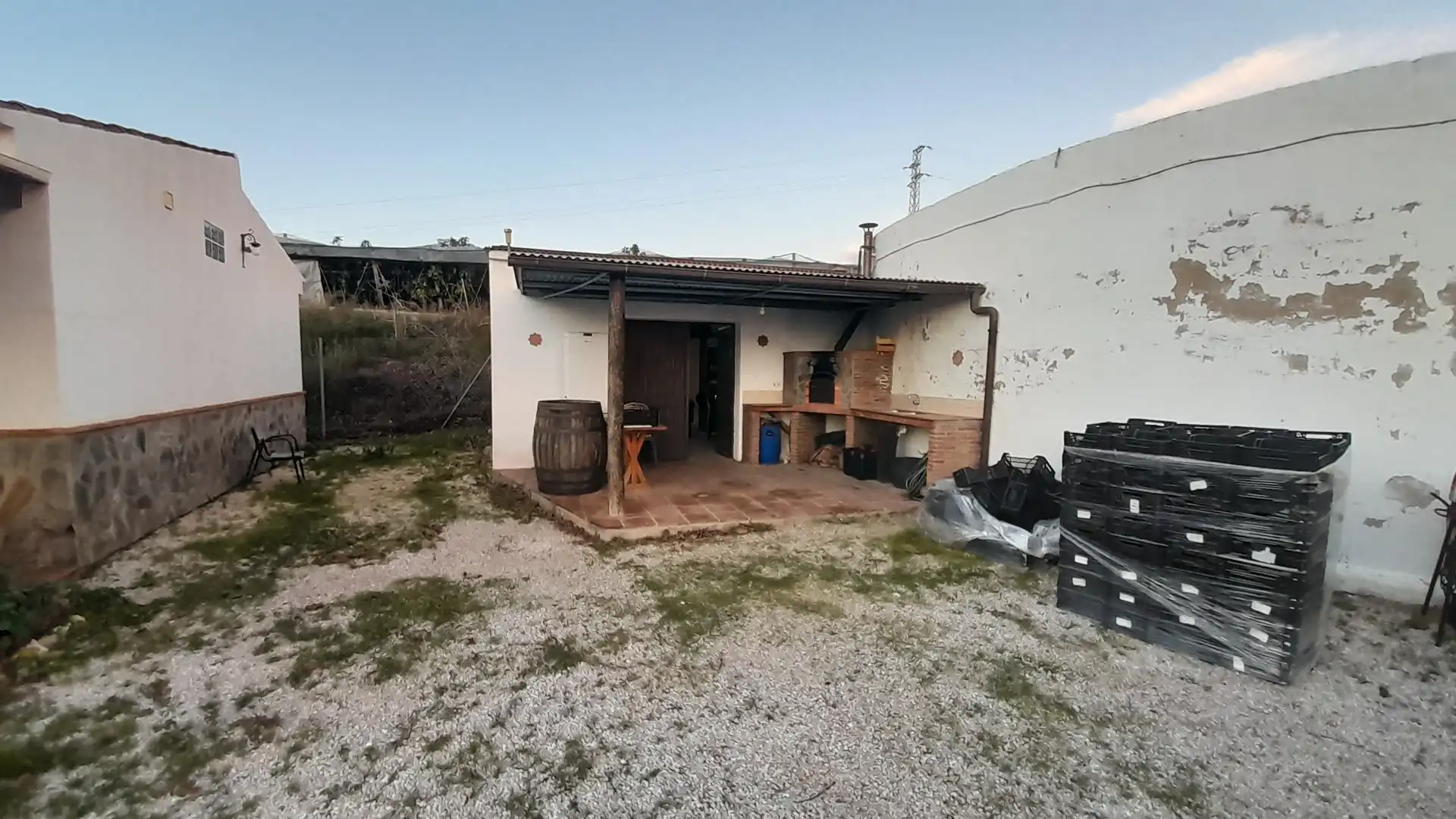 Casa rústica con jardín en venta en Calle Manuel de Falla 4, imagen 3