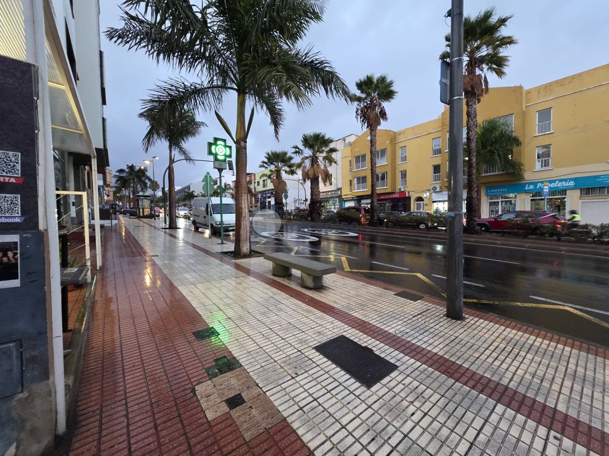 Vista exterior de Local en venta en San Cristóbal de la Laguna