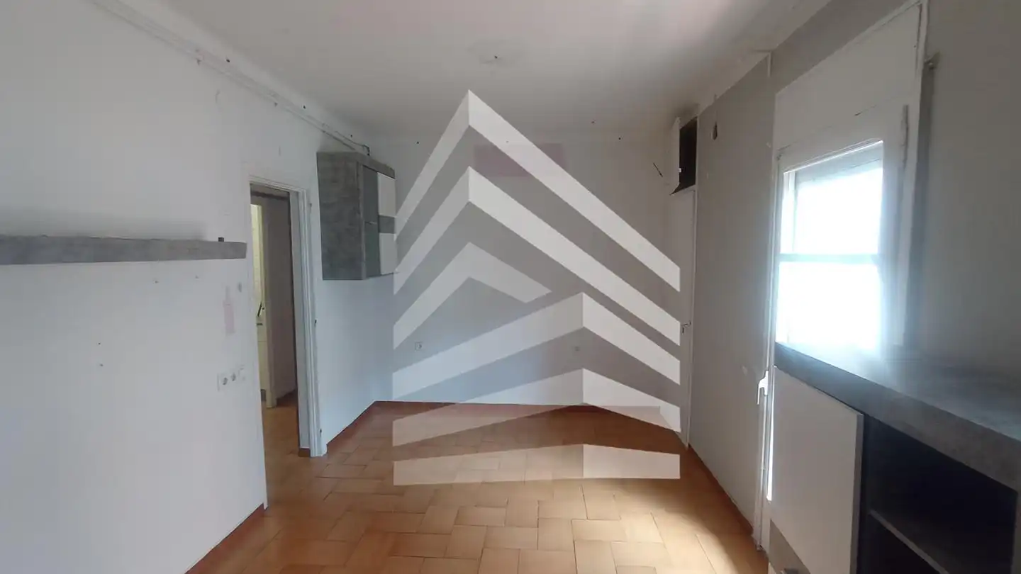 Flat with terrace for sale in calle de Bofarull, imagen 6