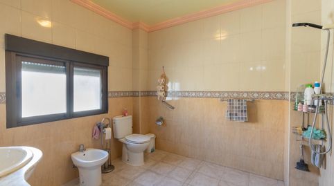 Foto 5 de Casa adosada en venda a Calle Viejo de Charilla, 43, Alcalá la Real, Jaén