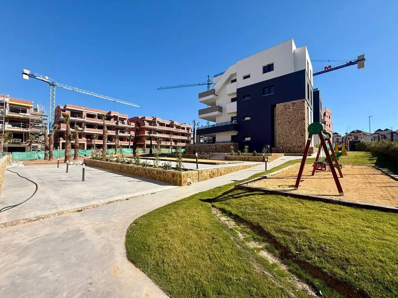 Vista exterior de Ático en venta en Orihuela con Aire acondicionado, Terraza y Trastero