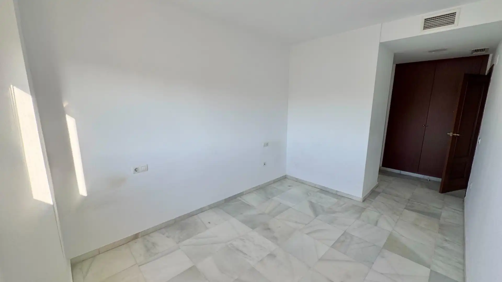 Dachboden zur Miete in Málaga mit Klimaanlage, Heizung und Terrasse
