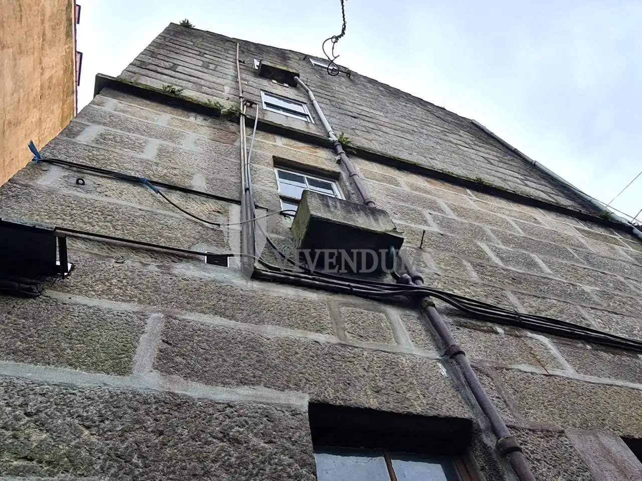 Exterior view of Buildings for sale in Vigo 