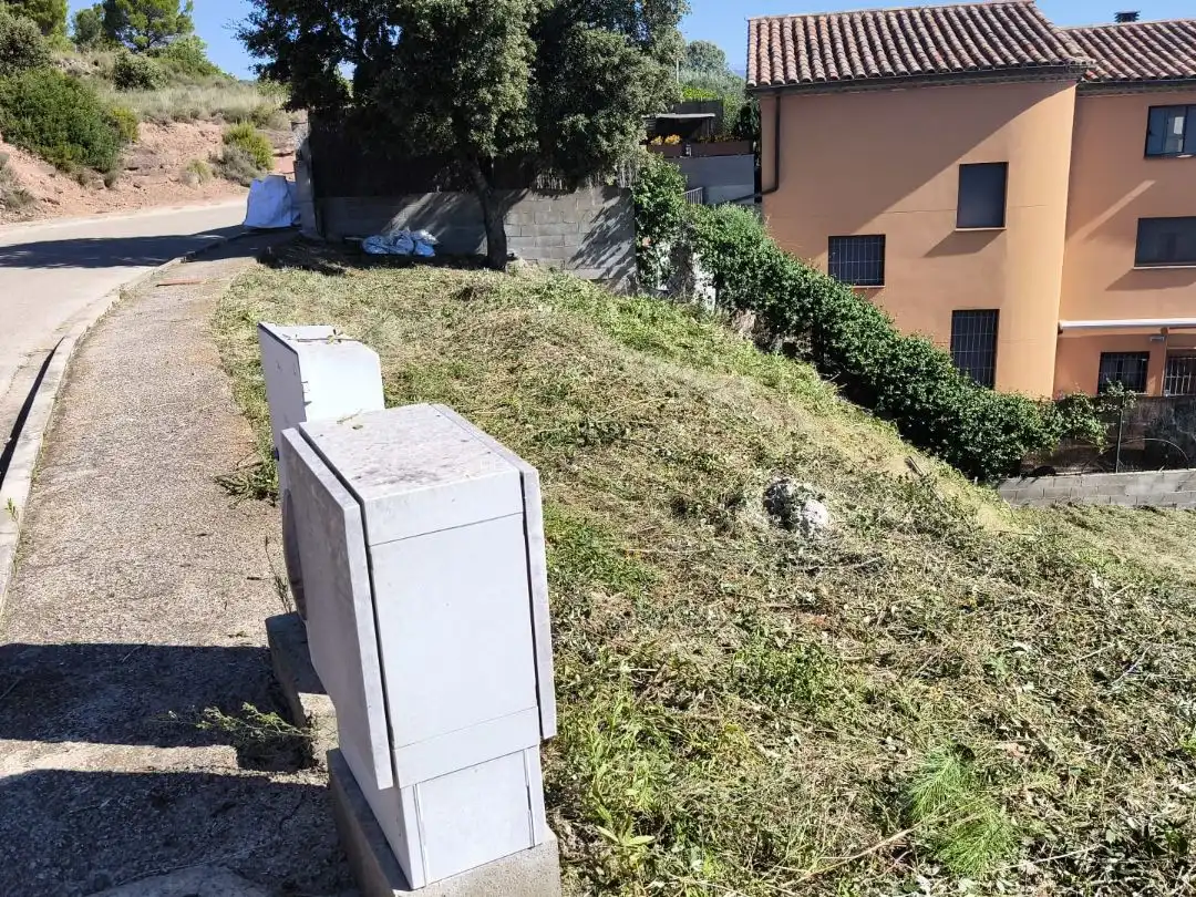 Terreno residenziale in vendita a Urbanización Serra Farret, calle Lluis Companys 31