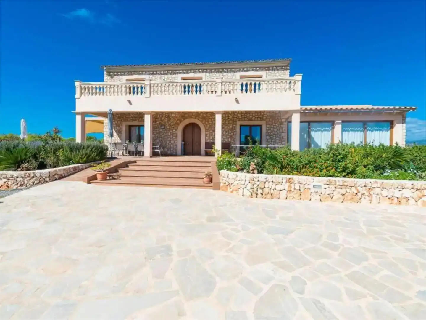 Vista exterior de Finca rústica de lloguer en Manacor amb Aire condicionat, Jardí privat i Traster