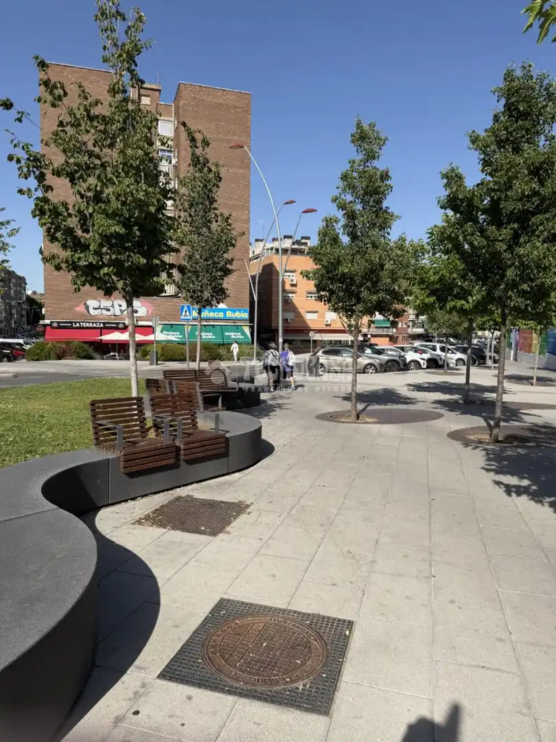 Außenansicht von Wohnung zum Verkauf in Fuenlabrada mit Heizung, Terrasse und Abstellraum