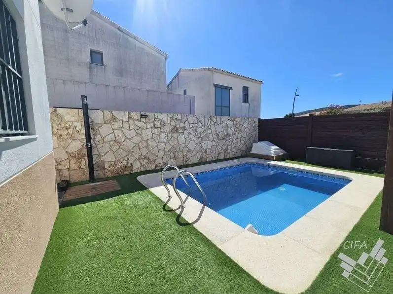 Piscina de Casa adosada en venta en Peñíscola / Peníscola con Calefacción, Jardín privado y Trastero