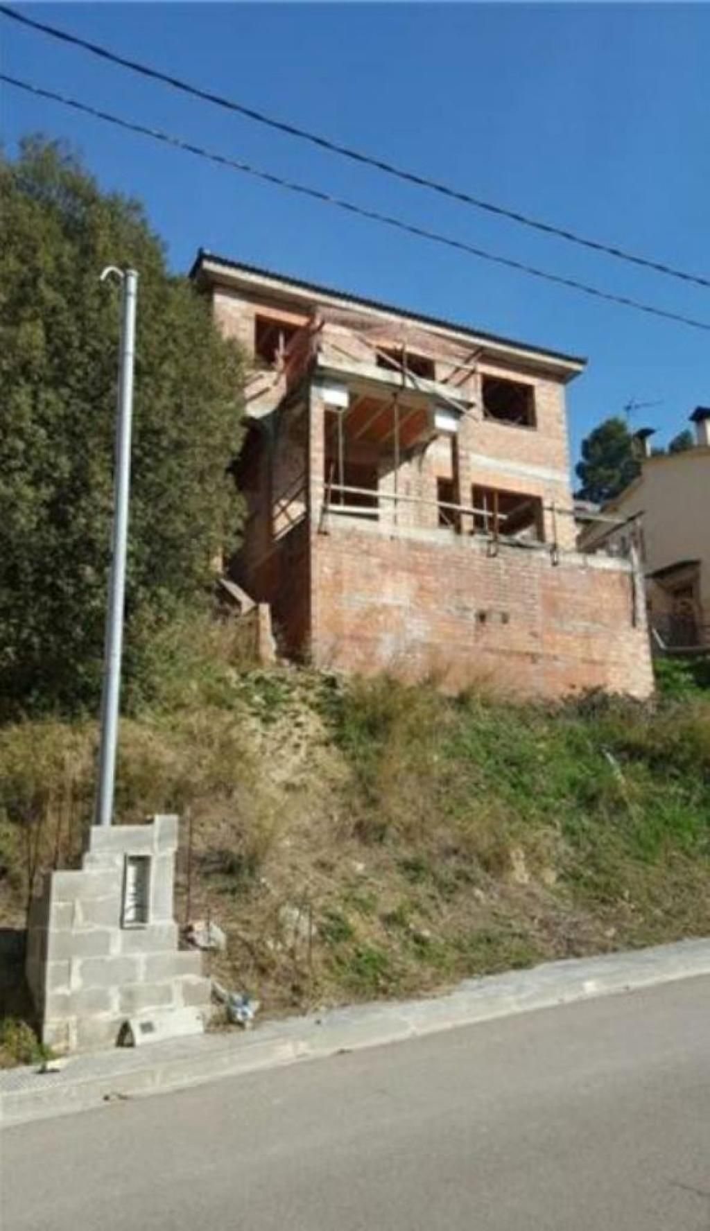 Edificio en venta en Castellgalí