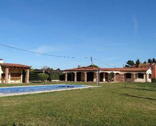 Jardí de Finca rústica en venda en L'Estartit amb Piscina