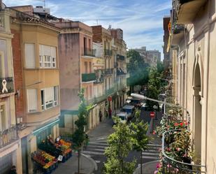 Vista exterior de Pis de lloguer en Reus amb Terrassa i Balcó