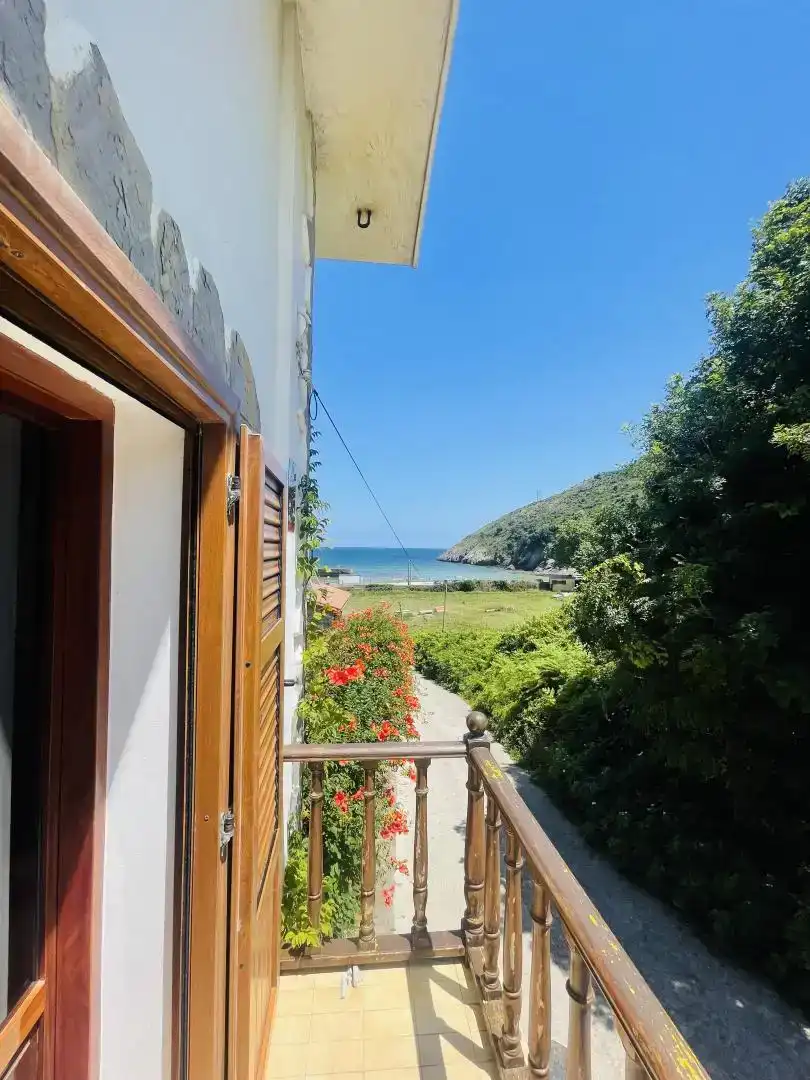 Terraza de Casa o chalet en venta en Castro-Urdiales con Balcón