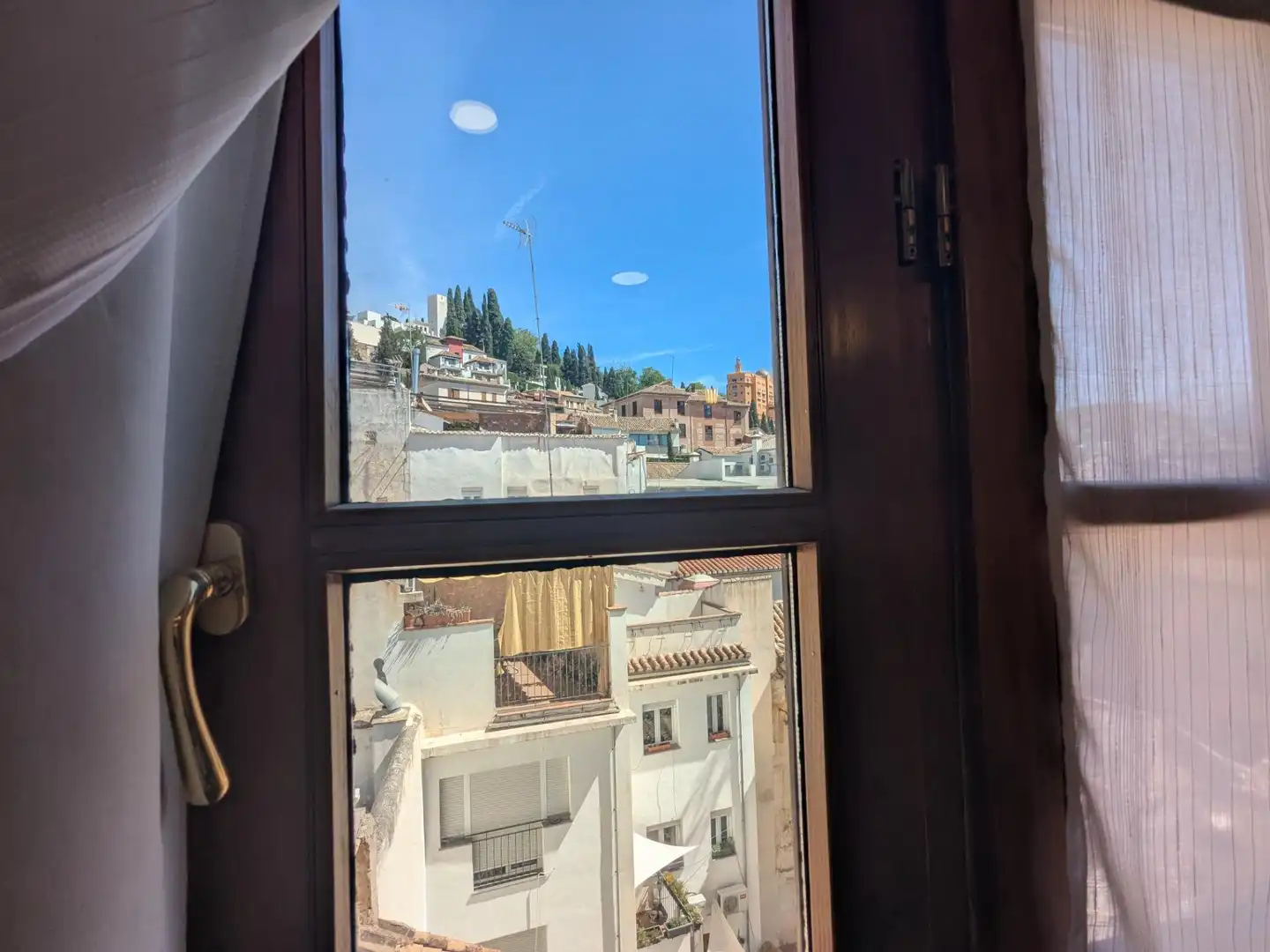 Vista exterior de Àtic en venda en Granada amb Aire condicionat, Calefacció i Terrassa