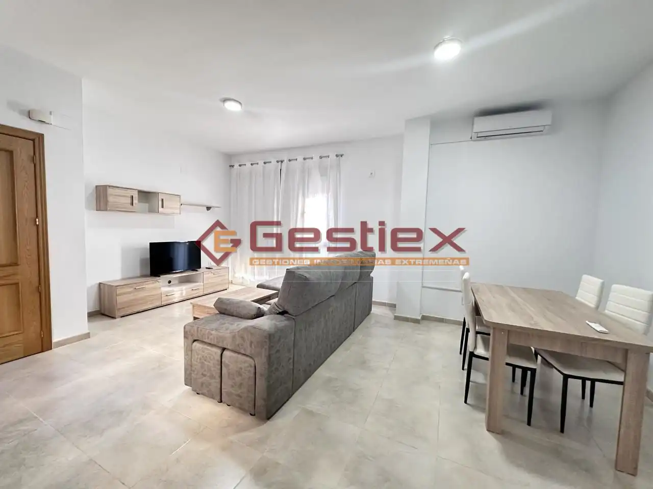 Appartamento con ascensore in affitto a Almendralejo, imagen 3