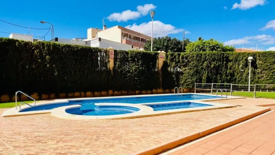 Apartamento con piscina en venta en Zona Carrefour - Urbanizaciones, imagen 18