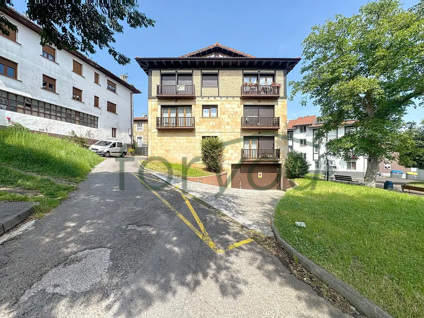 Außenansicht von Maisonette zum Verkauf in Deba mit Heizung, Terrasse und Balkon