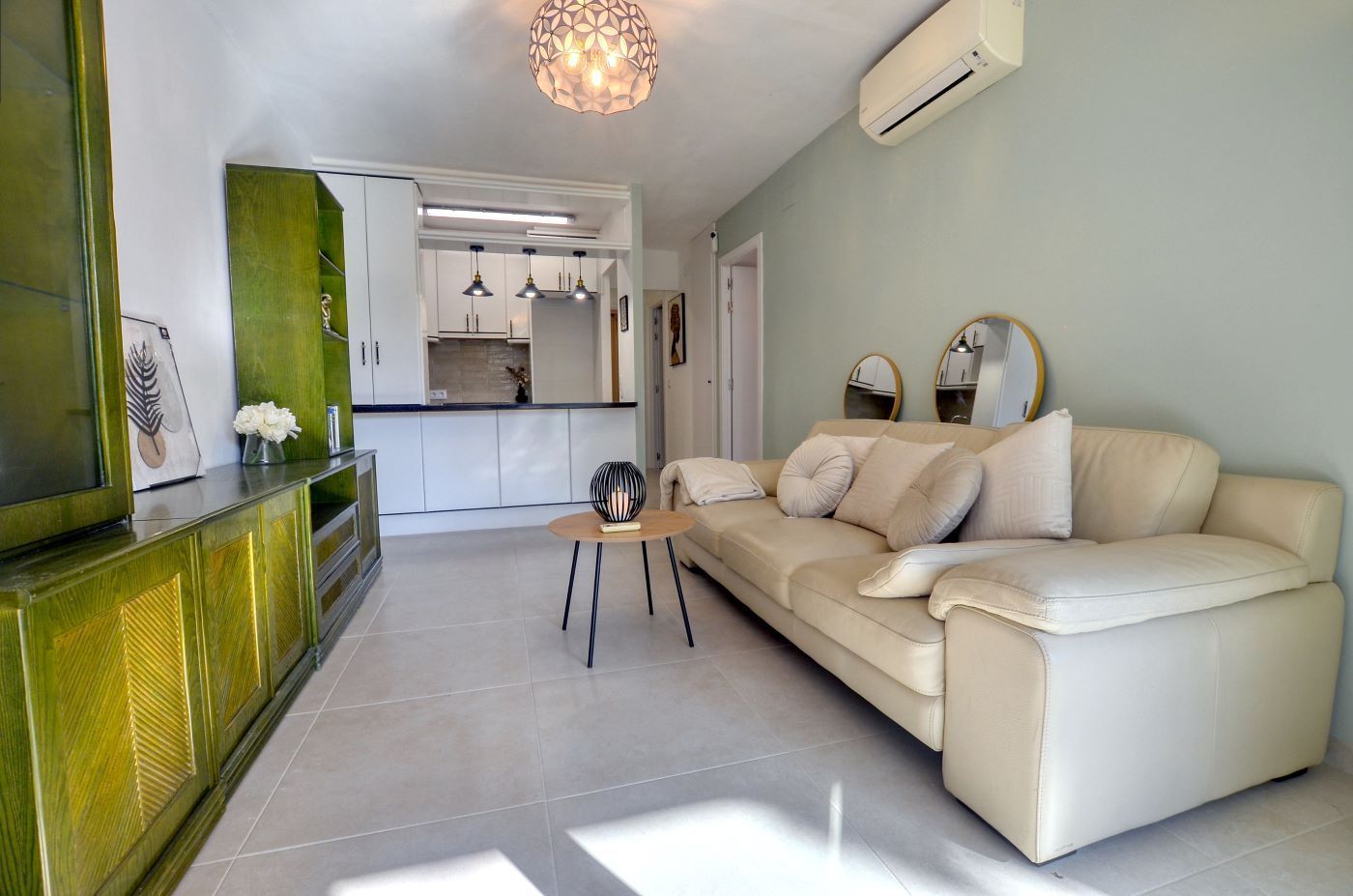 Living room of Apartment for sale in Empuriabrava  with Air Conditioner, Heating and Terrace