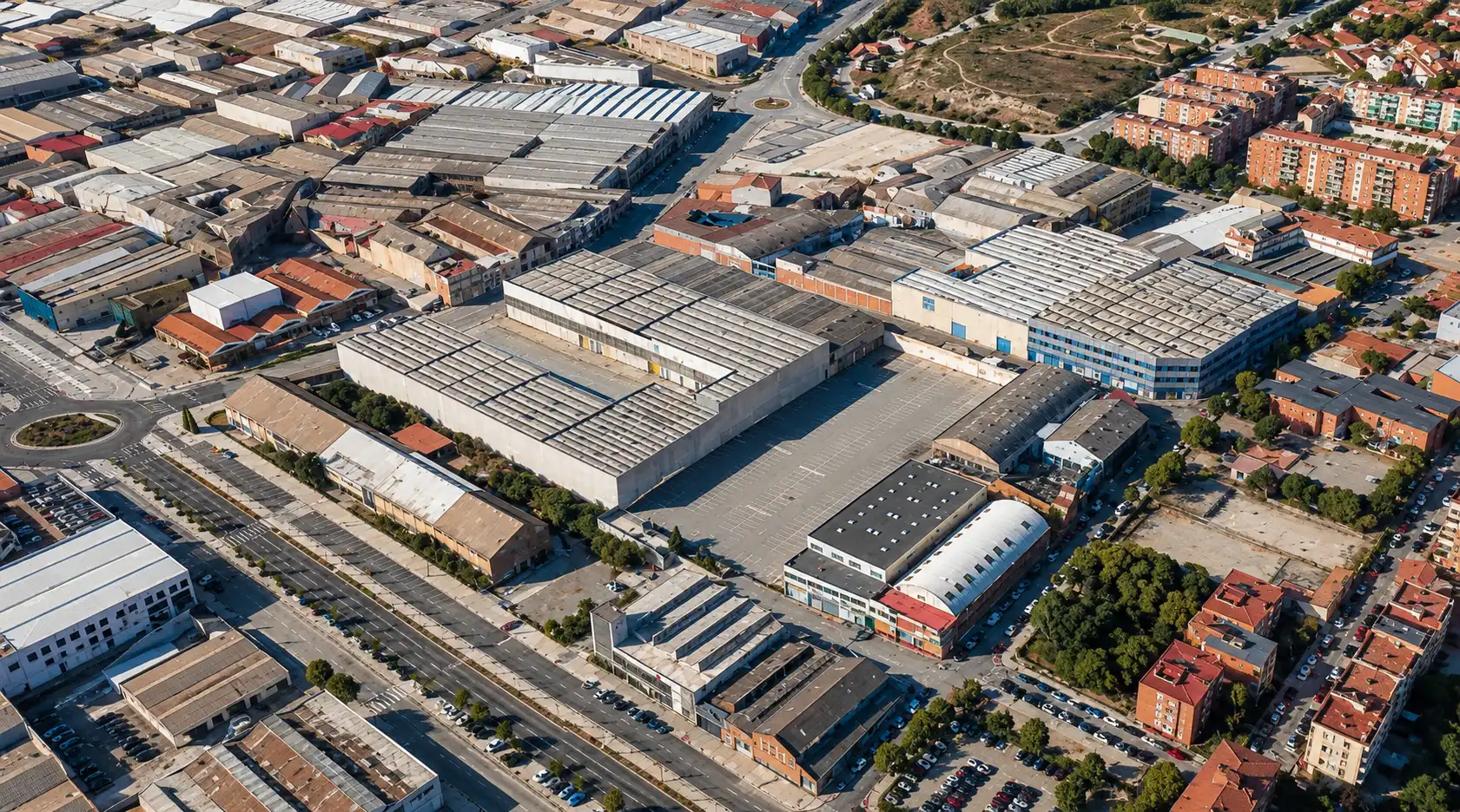 Außenansicht von Fabrikhallen zur Miete in Sant Boi de Llobregat