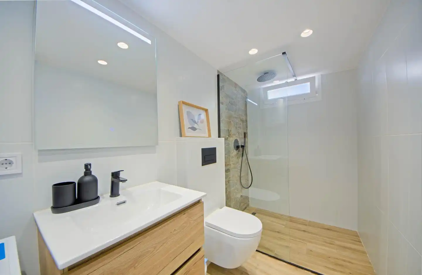 Badezimmer von Geschaftsraum zum Verkauf in  Palma de Mallorca mit Klimaanlage