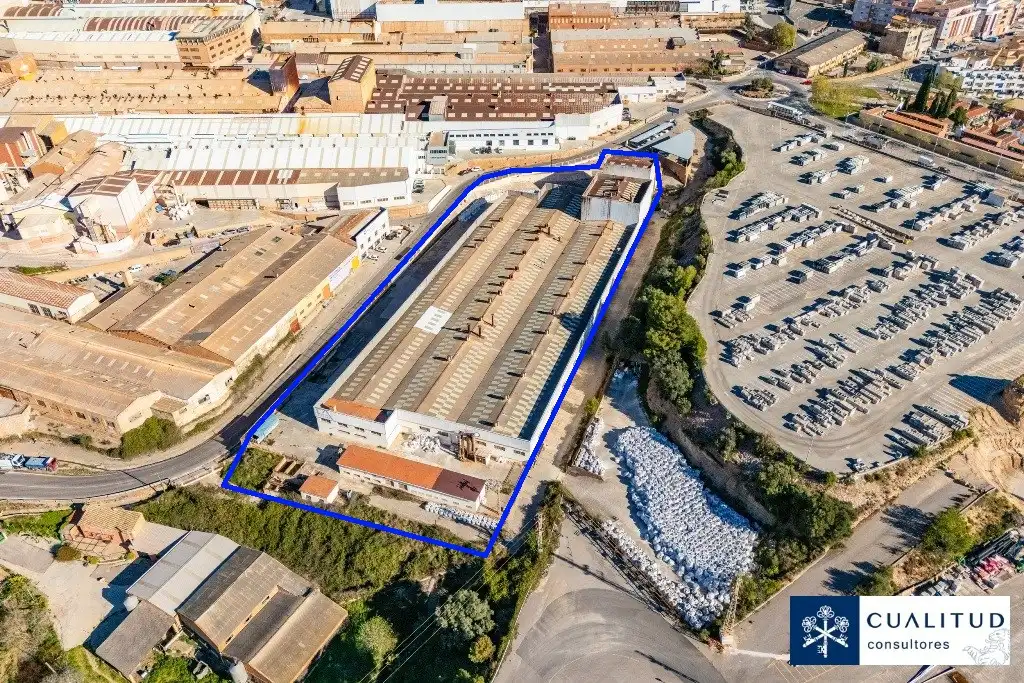 Außenansicht von Fabrikhallen zur Miete in L'Alcora