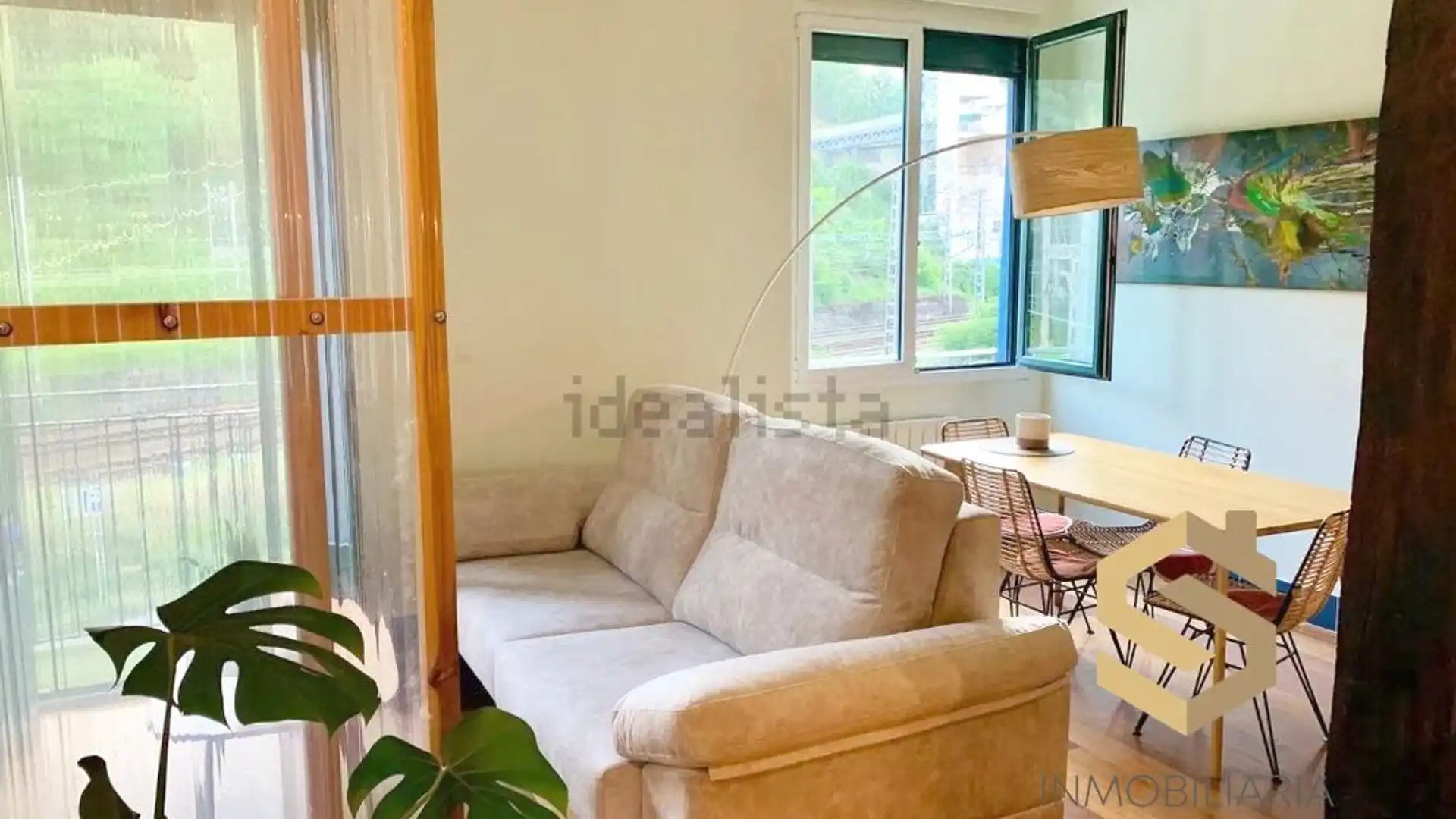 Sala de estar de Piso en venta en Bilbao  con Calefacción, Trastero y Balcón
