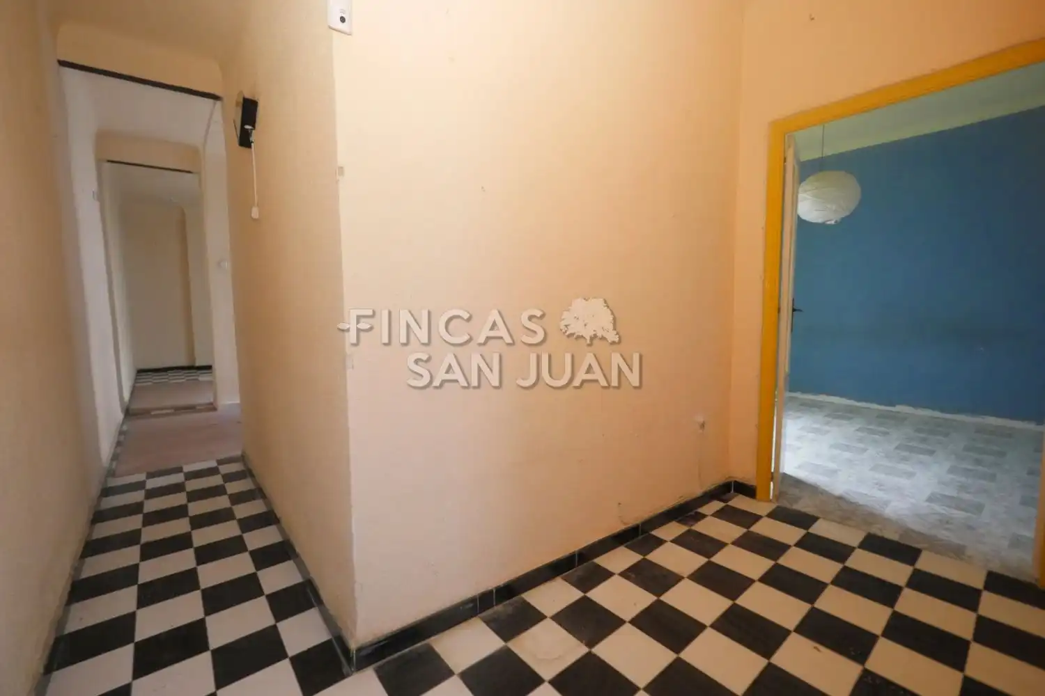 Piso en venta en Crevillent con Balcón