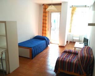 Study to rent in Camino de Ronda