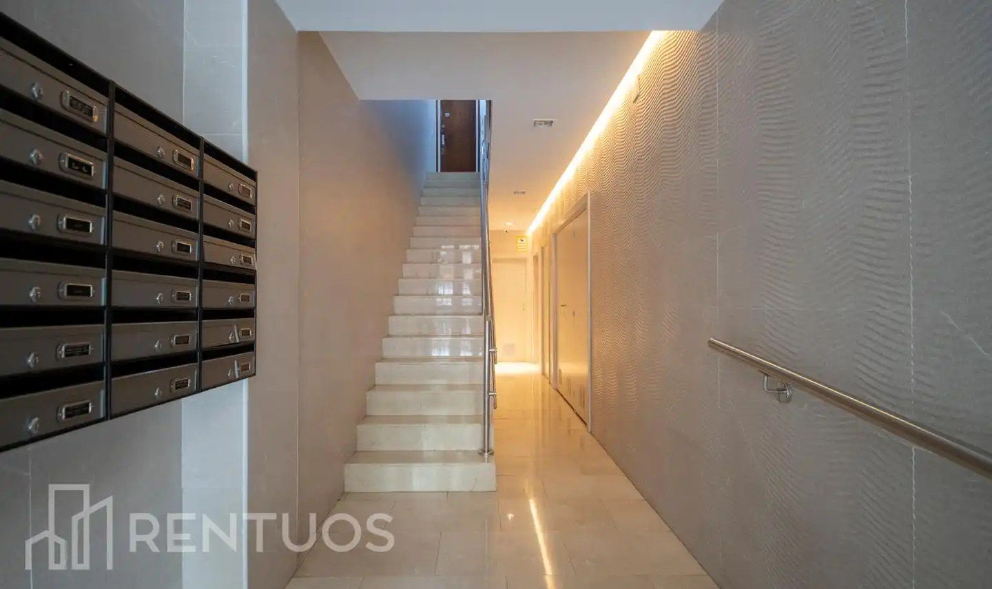 Bajo con ascensor en venta en De Sant Antoni Maria Claret, imagen 19