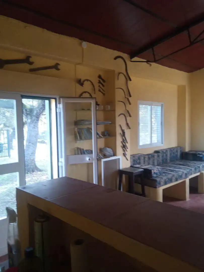 Sala d'estar de Finca rústica en venda en Cardeña