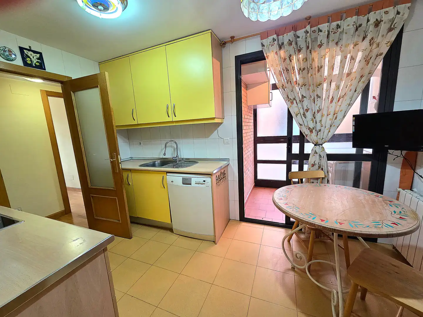 Cocina de Piso en venta en Madrid con Aire acondicionado, Calefacción y Jardín privado