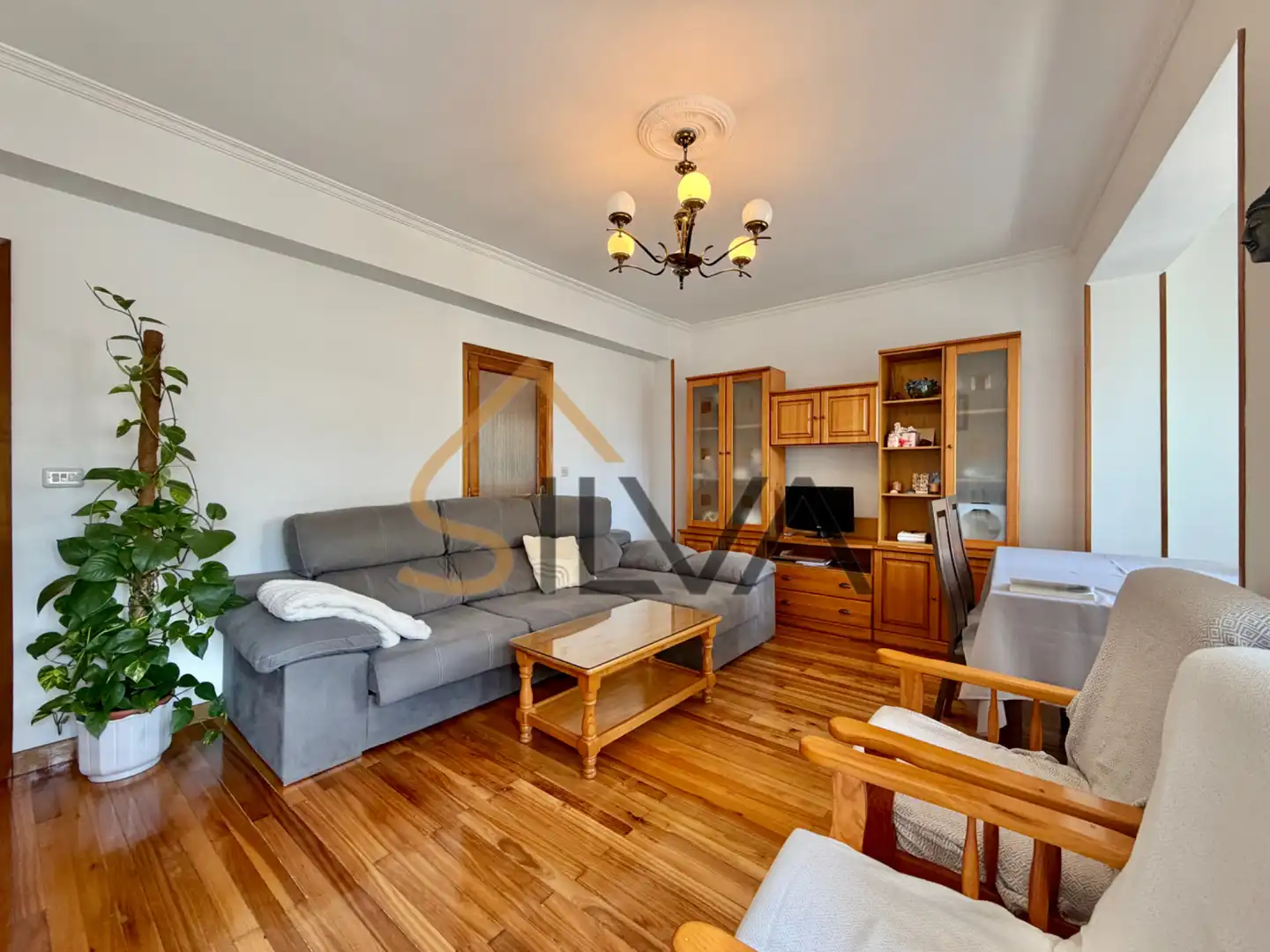 Sala d'estar de Pis en venda en Lugo amb Calefacció, Terrassa i Moblat