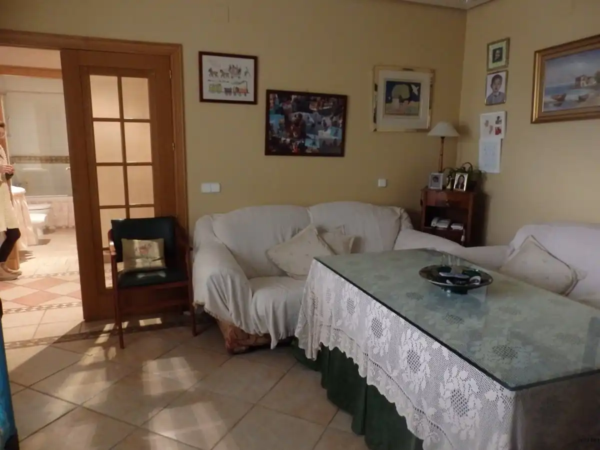 Sala de estar de Casa o chalet en venta en Córdoba con Aire acondicionado, Terraza y Trastero