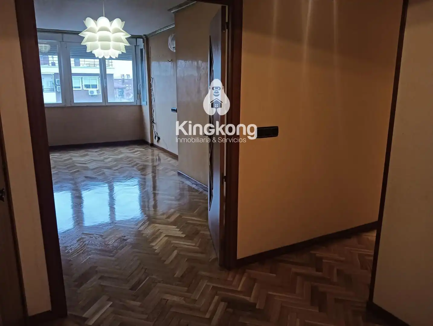 Flat for sale in Madrid  with Air Conditioner, Heating and Swimming Pool