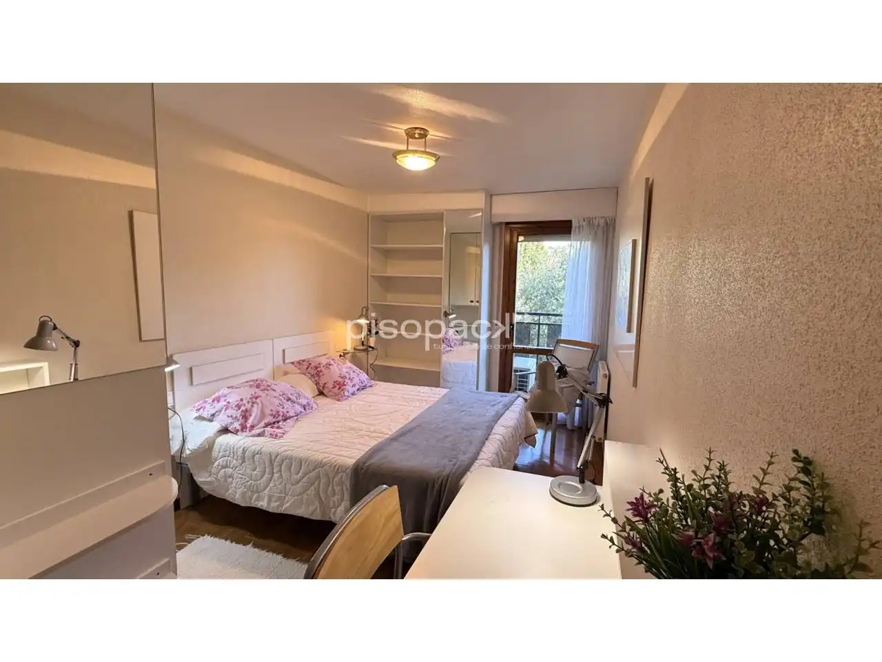 Bedroom of Flat for sale in  Pamplona / Iruña  with Air Conditioner, Heating and Terrace