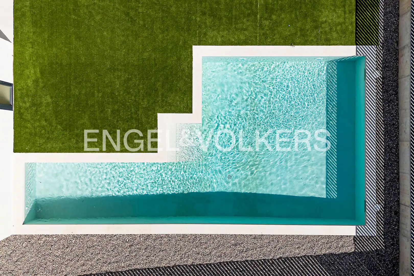 Swimming pool of Houses for sale in Sitges  with Air Conditioner, Heating and Private garden