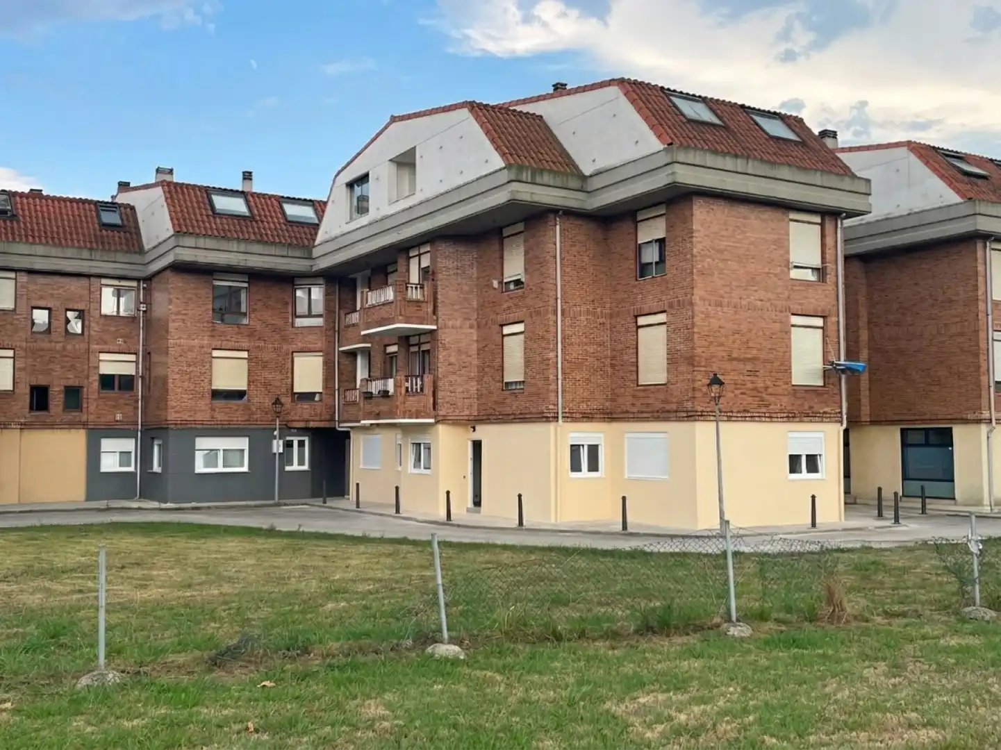Vista exterior de Pis en venda en El Astillero  