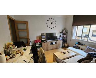 Living room of Flat for sale in Santa Coloma de Gramenet  with Parquet flooring