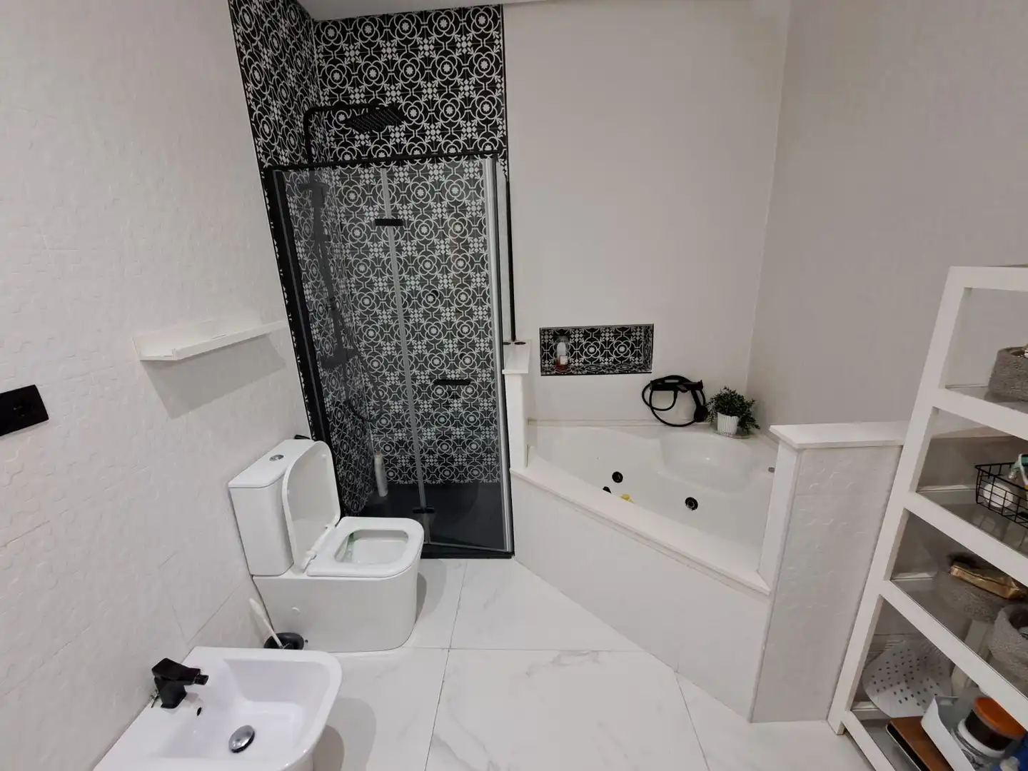 Baño de Casa adosada en venta en Elche / Elx con Calefacción y Terraza