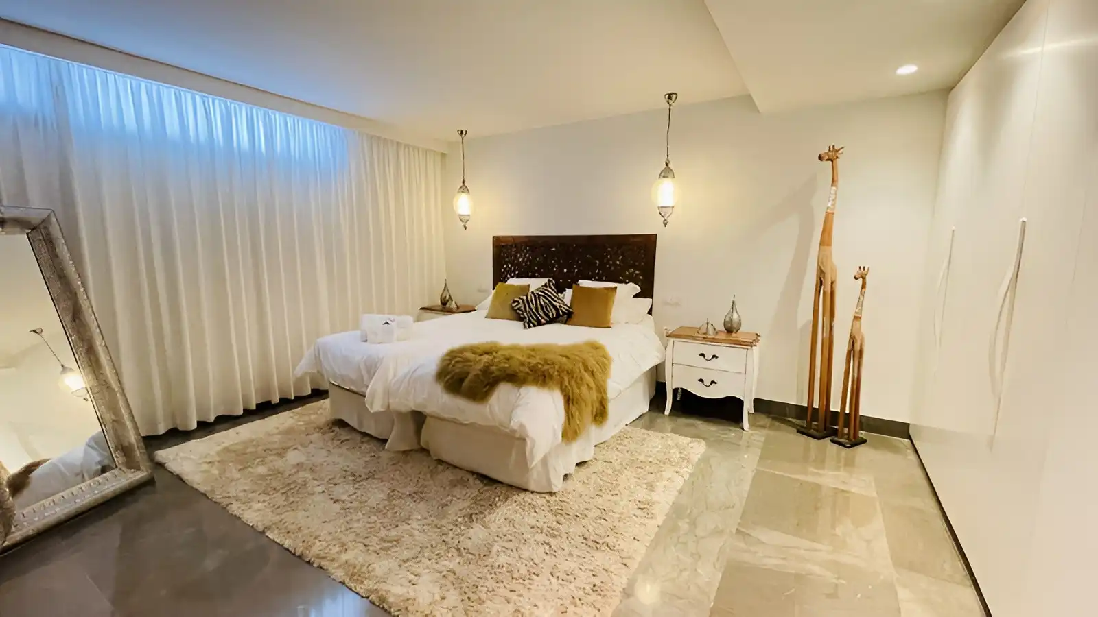 Bedroom of Houses for sale in Marbella  with Air Conditioner, Private garden and Terrace