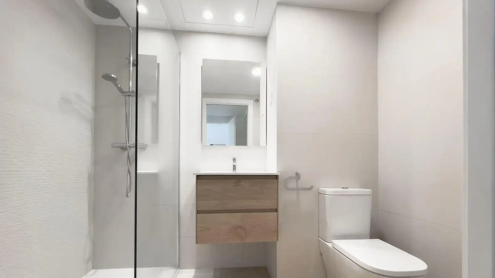 Baño de Dúplex de alquiler en Calpe / Calp con Aire acondicionado, Terraza y Trastero