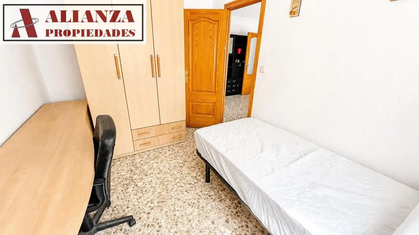 Bedroom of Flat for rent in Málaga  with Terrace