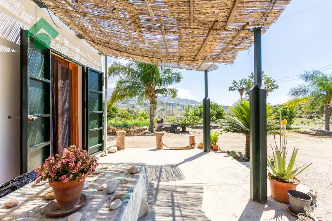 Casa rustica con giardino in vendita a Frigiliana
