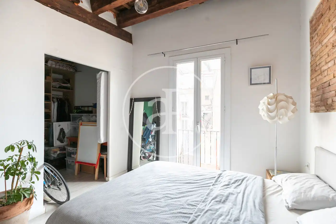 Habitación de Piso en venta en Barcelona con Aire acondicionado, Calefacción y Balcón