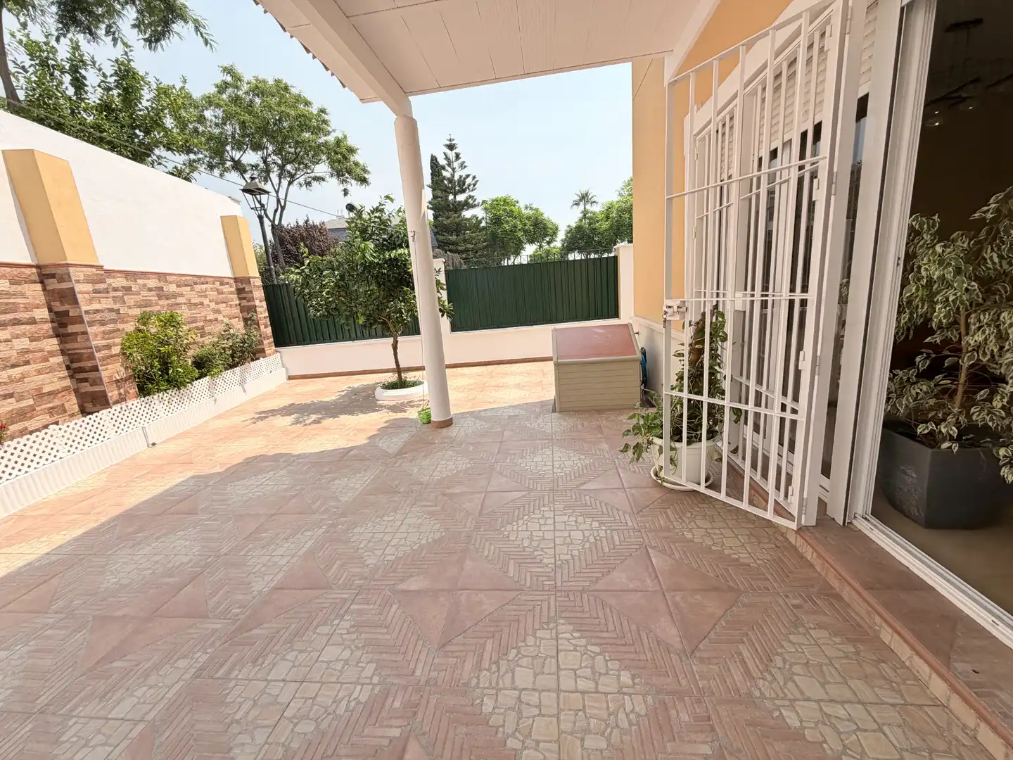 Terrassa de Casa o xalet en venda en Espartinas amb Aire condicionat, Terrassa i Traster
