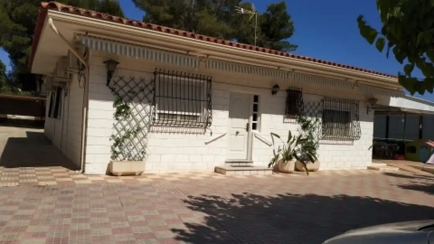 Vista exterior de Casa o chalet en venta en Novelda con Aire acondicionado, Calefacción y Jardín privado