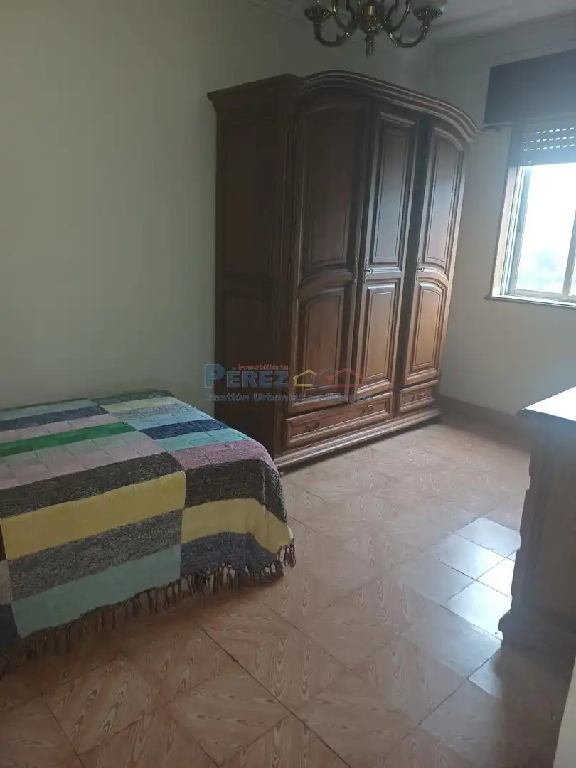 Habitación de Casa o chalet en venta en Narón con Jardín privado