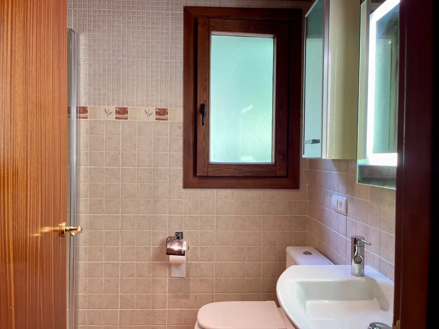Bathroom of Duplexes for sale in Setcases  with Heating, Parquet flooring and Furnished