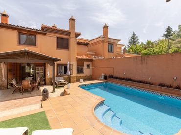 Villa con balcone in vendita a La Zubia Ciudad