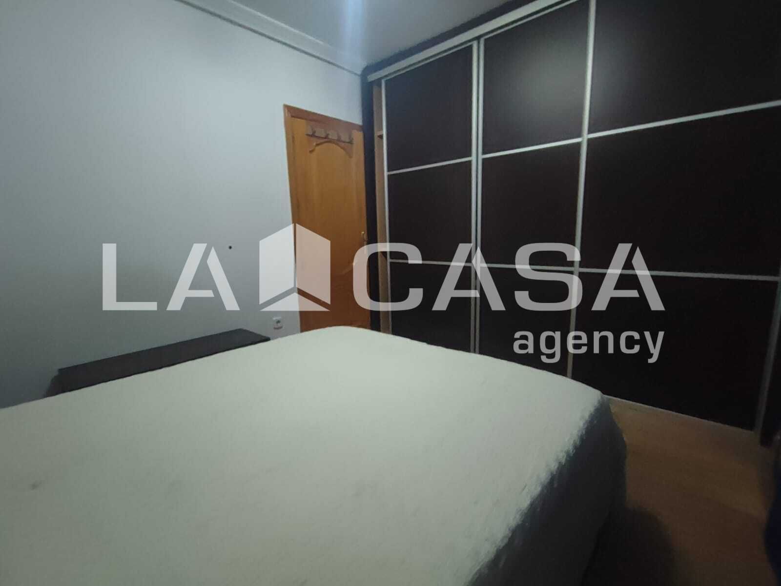 Dúplex en venda en Dos Hermanas amb Traster