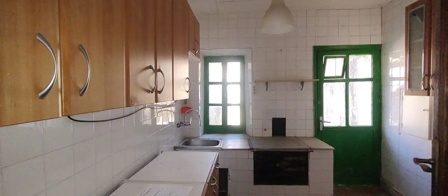 Casa adosada en venda a Escuderos, Campaspero