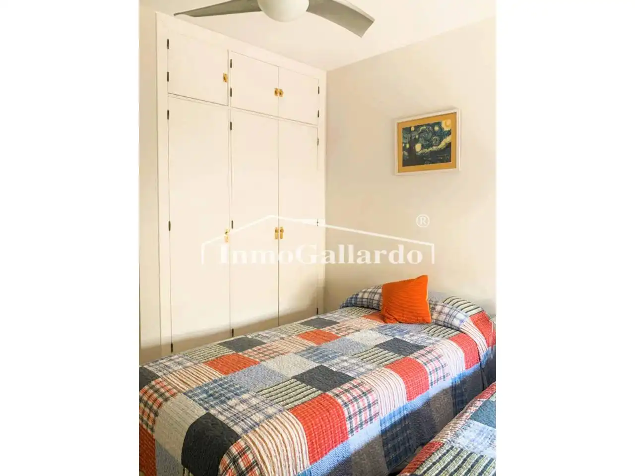 Dormitori de Casa o xalet en venda en Rincón de la Victoria amb Jardí privat, Terrassa i Piscina